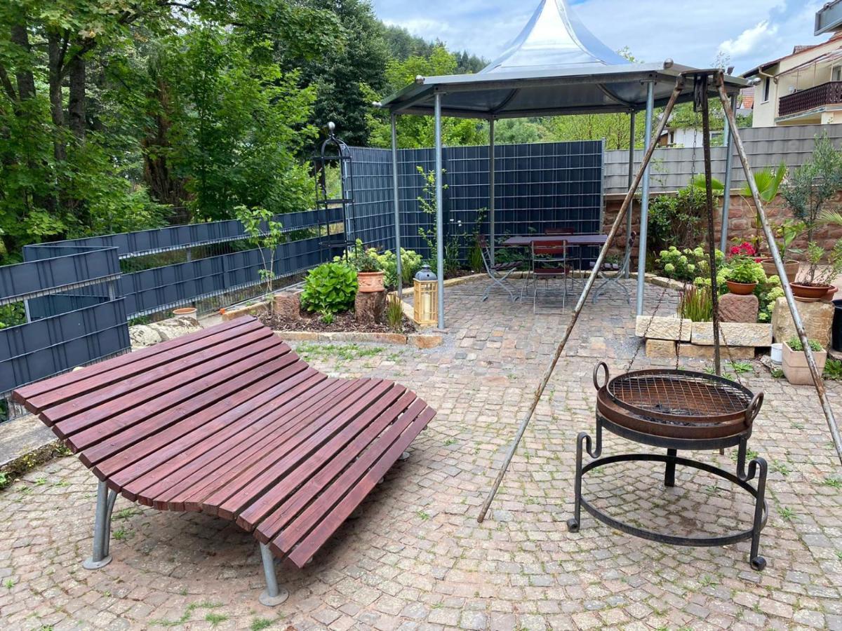 Pension - Gaestehaus Zum Pfaelzerwald Hinterweidenthal Exteriör bild